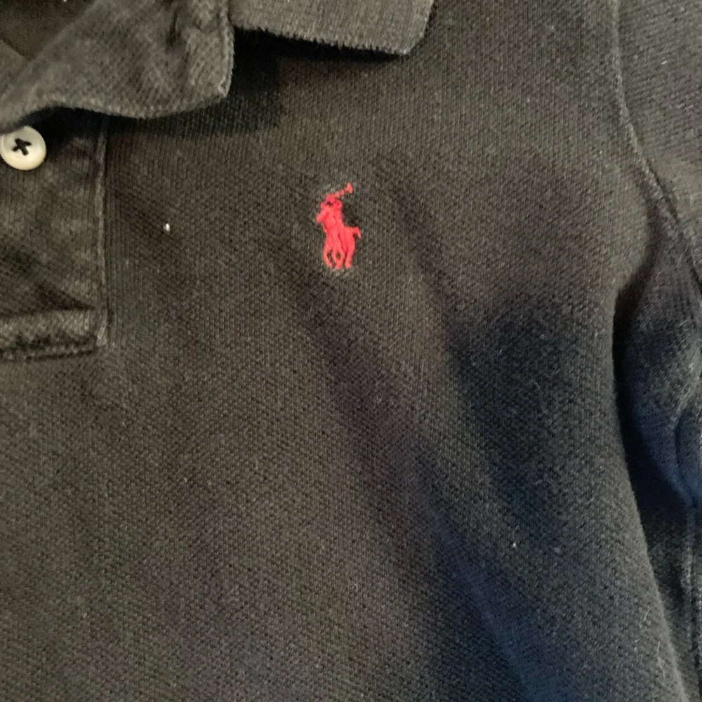 Polo by Ralph Lauren Kids Black Polo Shirt size 4T - Picture 3 of 4